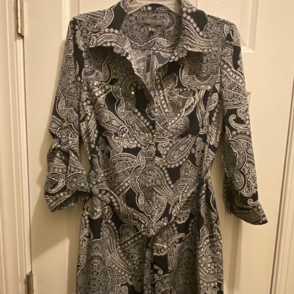 Woman’s long blouse